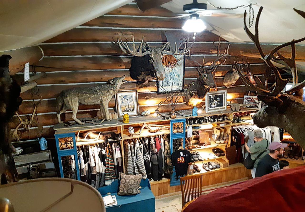Tetsa River Lodge Экстерьер фото